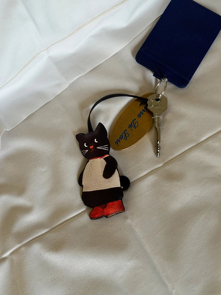 “Cat & Apple” Double-Sided Charm