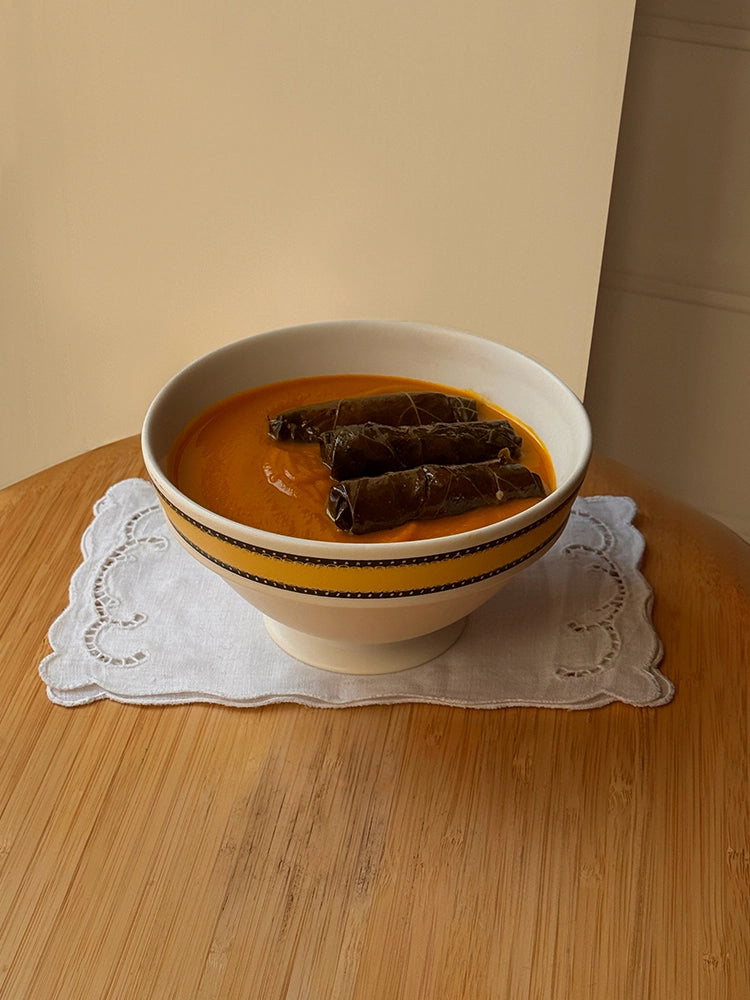 The “Buttercream Ribbon” Mug – A Cozy, All-Day Ceramic Cup