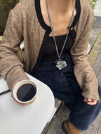 Your Earbuds‘ Cozy Sweater - Handmade Floral Charm for AirPods Pro