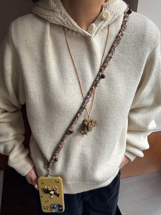 Autumn‘s Tiny Harvest – A Playful Braided Phone Strap with Pom-Pom Charms