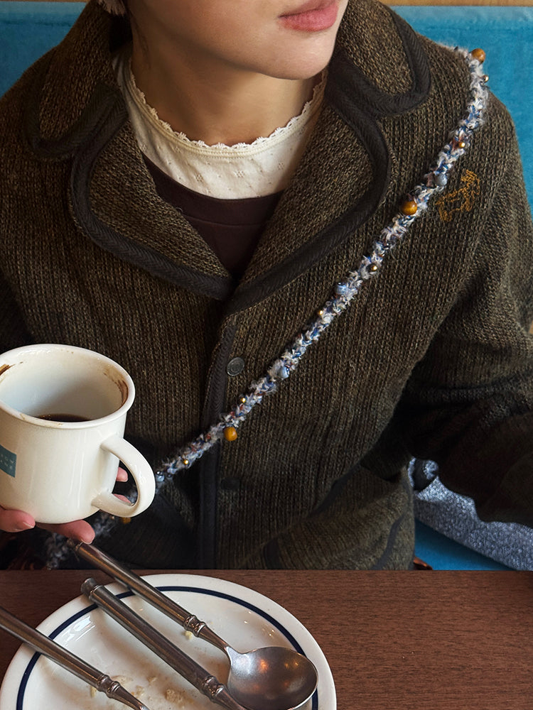 Autumn‘s Tiny Harvest – A Playful Braided Phone Strap with Pom-Pom Charms