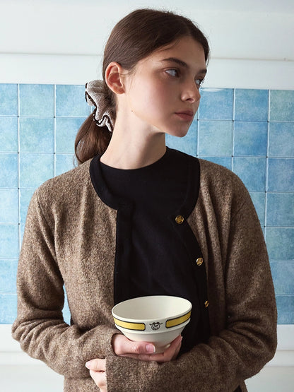 The “Buttercream Ribbon” Mug – A Cozy, All-Day Ceramic Cup