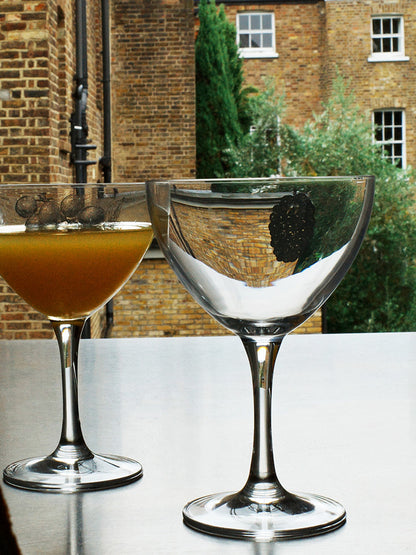 Linear Fruit Micro-Tint Glass Wine Glass