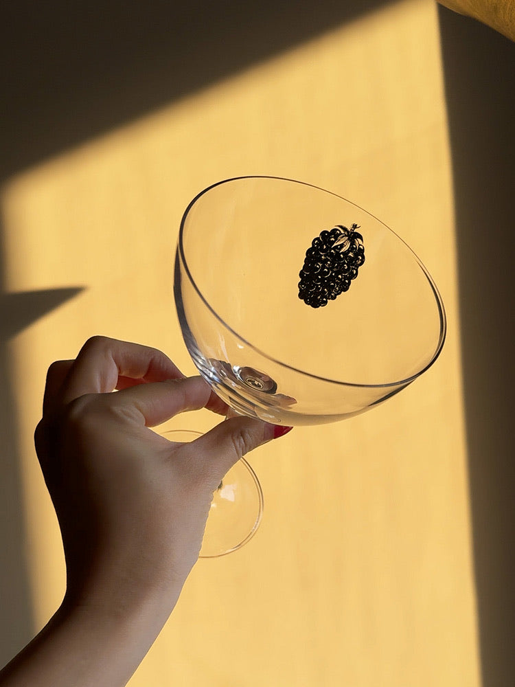 Linear Fruit Micro-Tint Glass Wine Glass