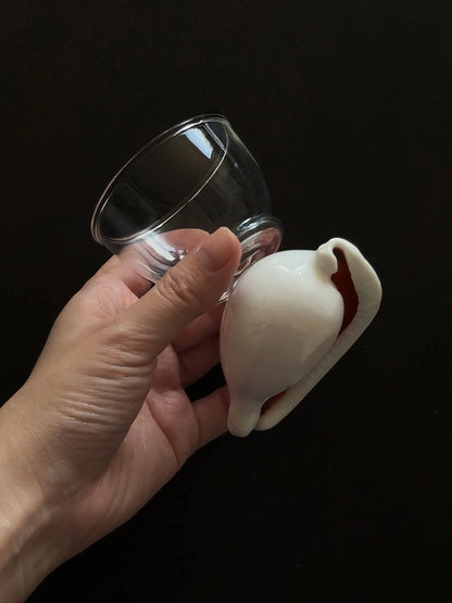 Inspired by the Coast – Ceramic Seashell Cup for Tea & Sake