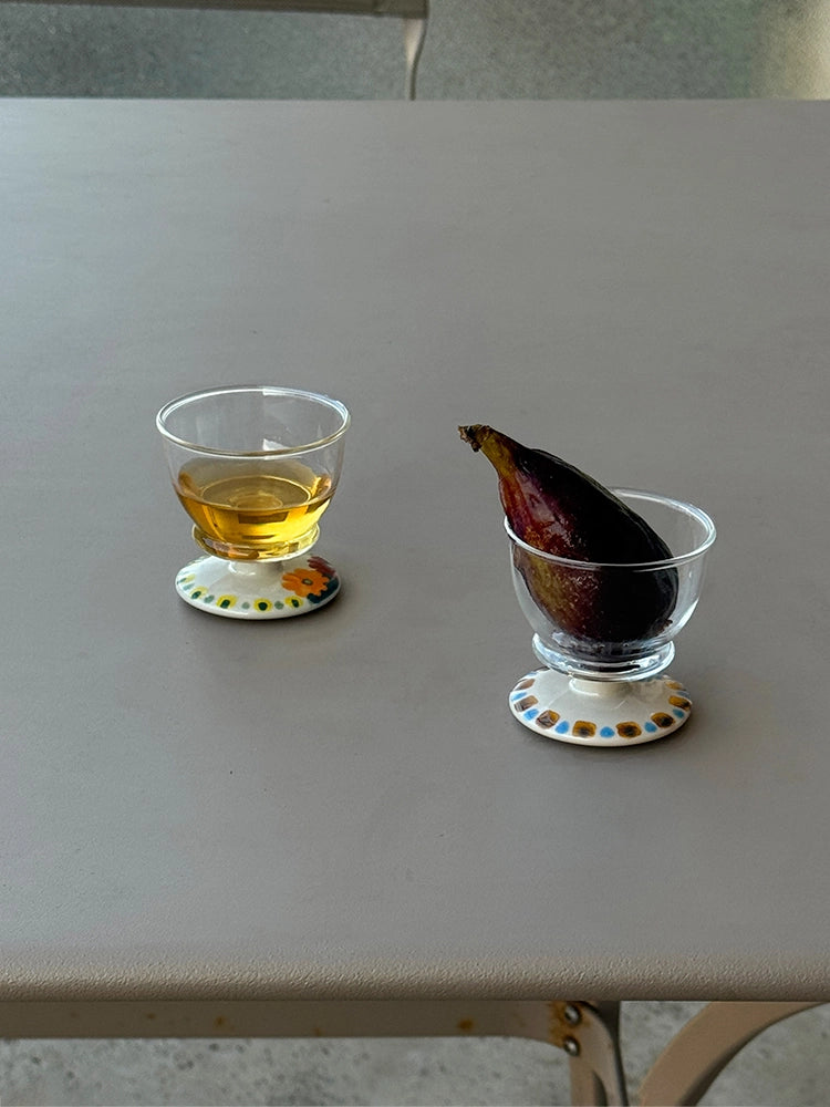 Hand-Painted Ceramic Sake Cup – Charming Floral Design for Your Drink Ritual