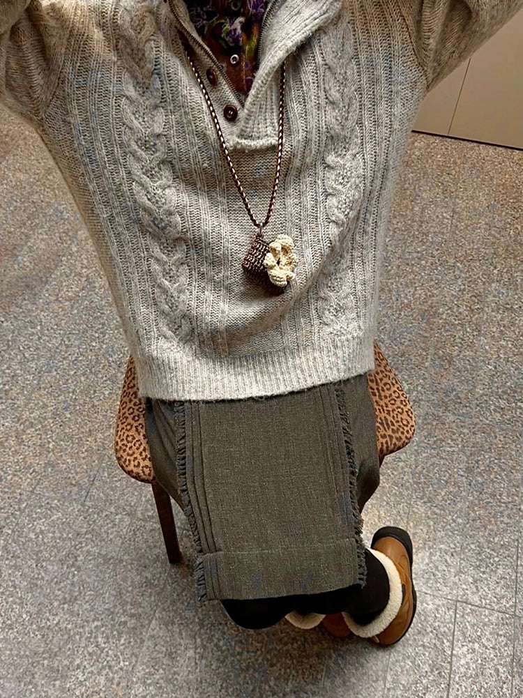 Your Earbuds‘ Cozy Sweater - Handmade Floral Charm for AirPods Pro