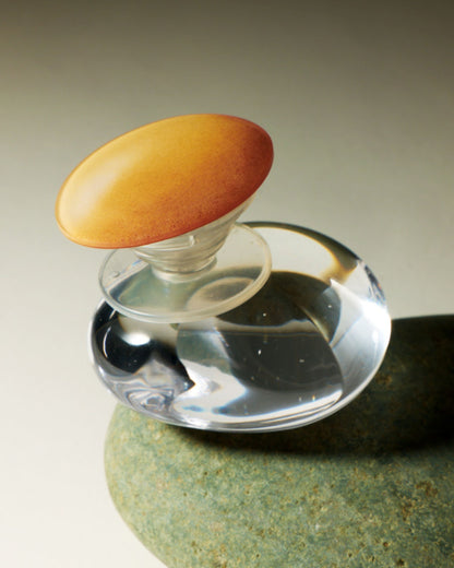 Egg-shaped phone stand