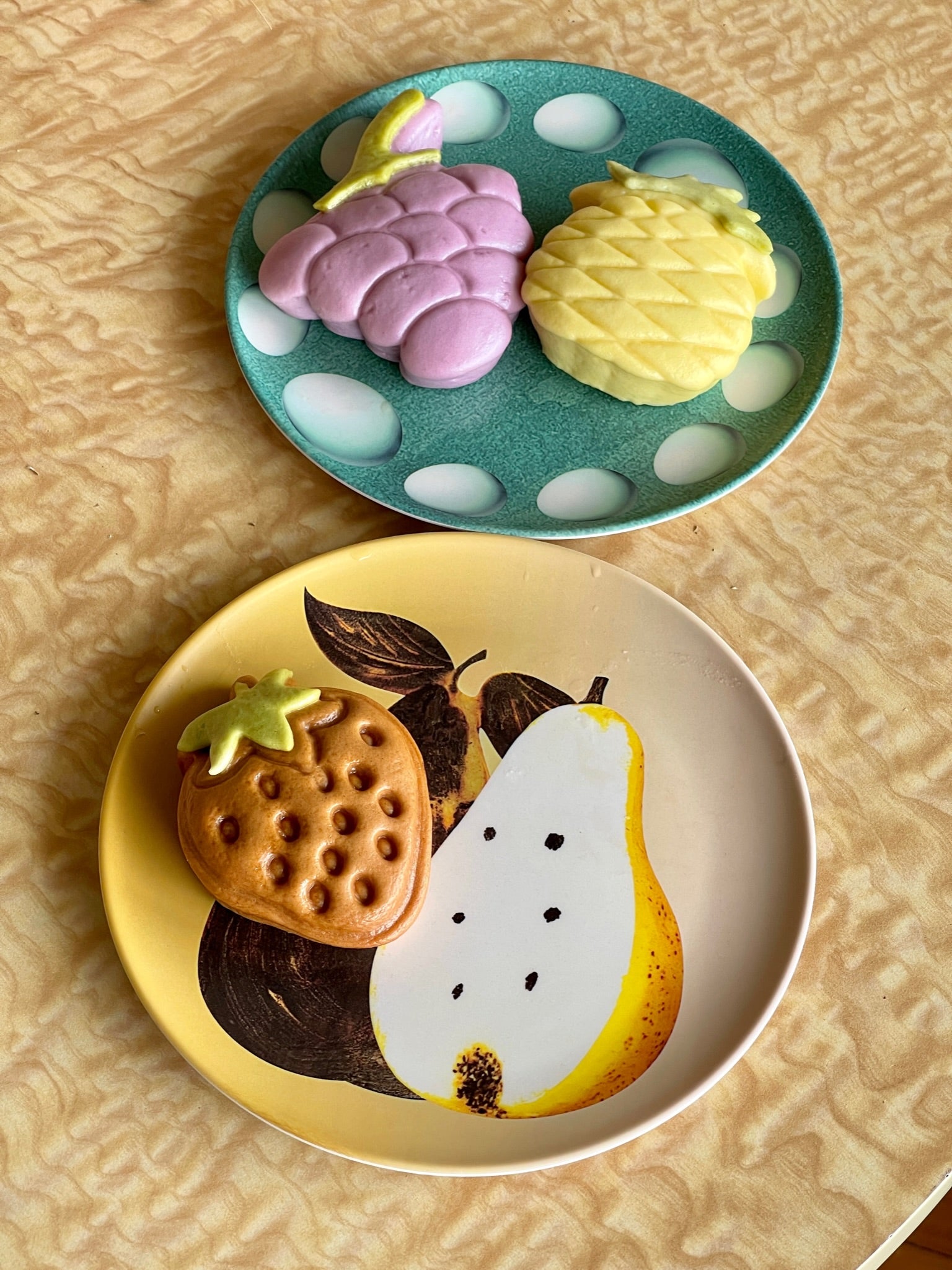 Double Pear &  Egg Pearls Pattern Bamboo Fiber Plates